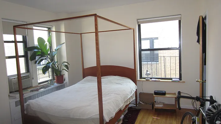 Rented by Manhattan Flats | media 11