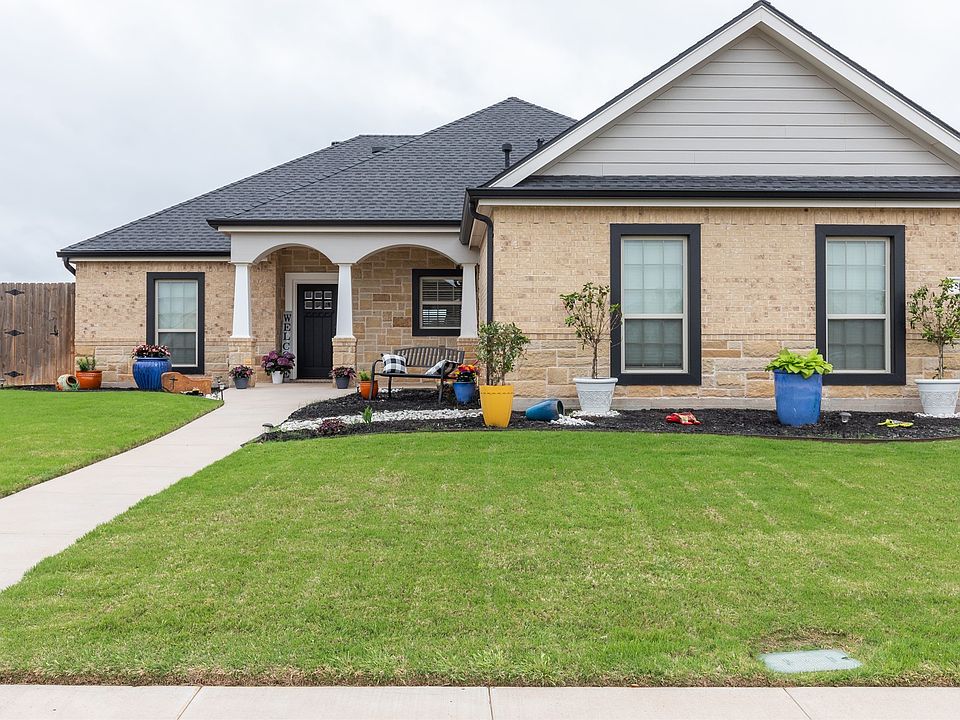 1st image of 509 Mossy Oak Dr