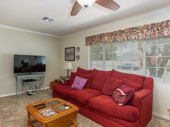 5th image of 591 Jenny Dr
