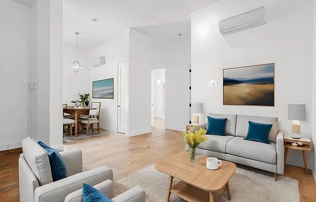 Rented by Reavis | media 41
