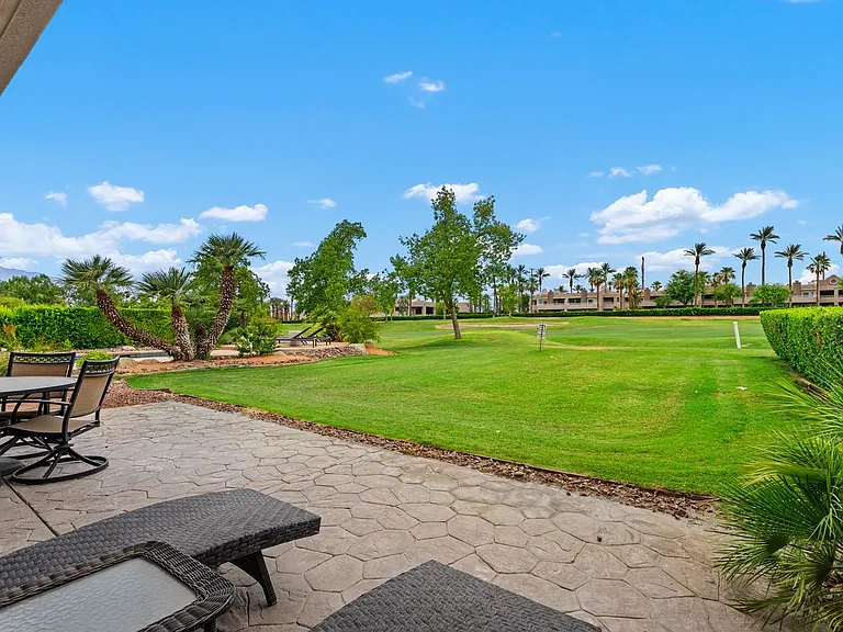 20 Pebble Beach Dr — Photo 20