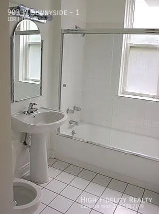 5th image of 903 W Sunnyside Ave #1
