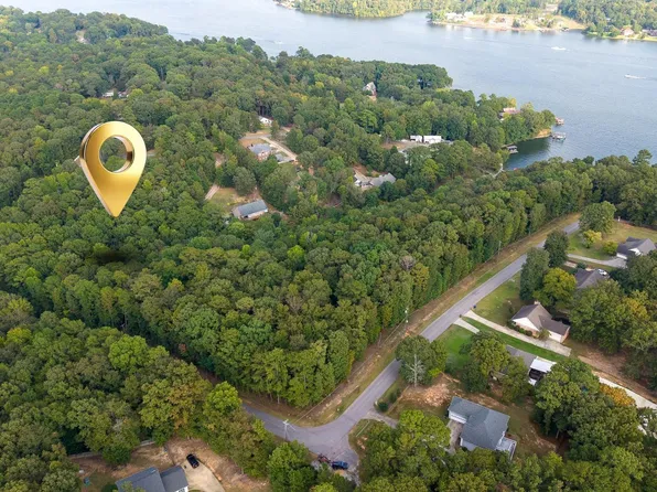 Mays Bend Dr #176, Pell City, AL 35128