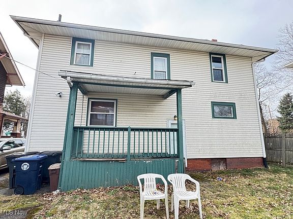 3rd image of 799 E Buchtel Ave