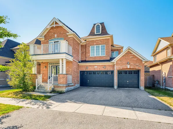 22 Greenbury Ct, Whitchurch Stouffville, ON L4A 0S1