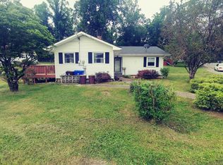 101 W Price Ln, Oak Ridge, TN 37830