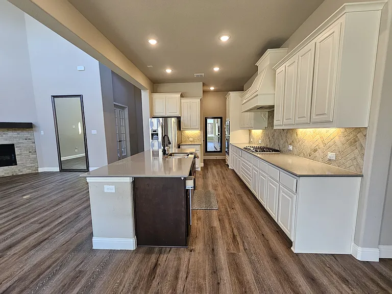 810 Elm Park Dr — Photo 31
