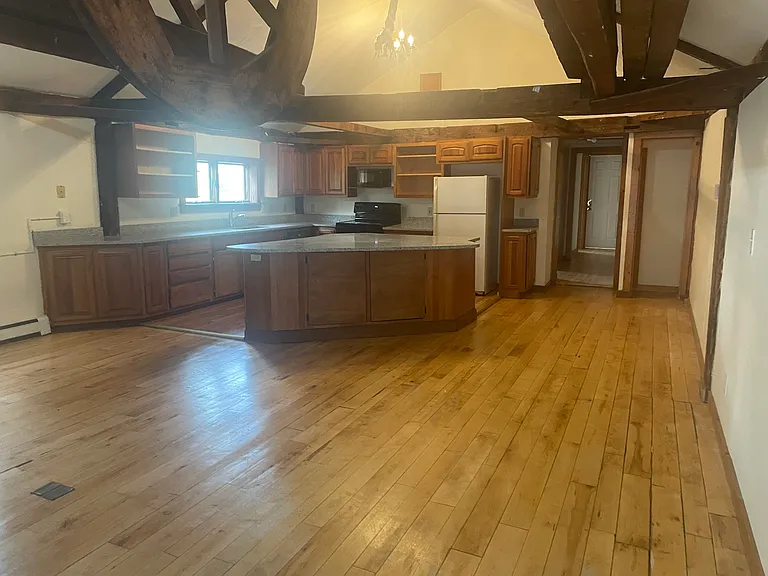 20 Bridge St #5 — Photo 2