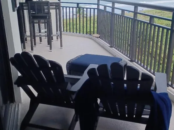 2800 N Highway A1a APT 806, Hutchinson Island, FL 34949