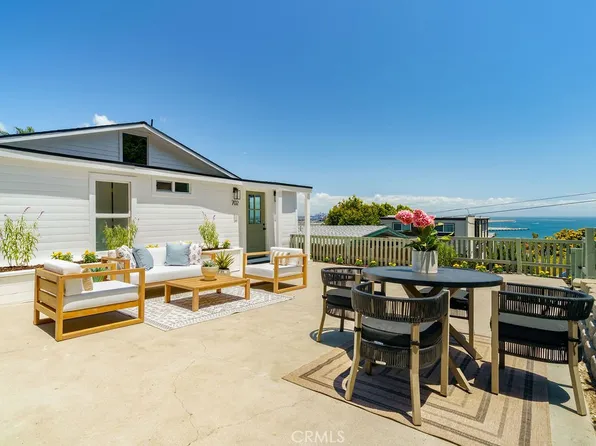 702 W 34th St, San Pedro, CA 90731