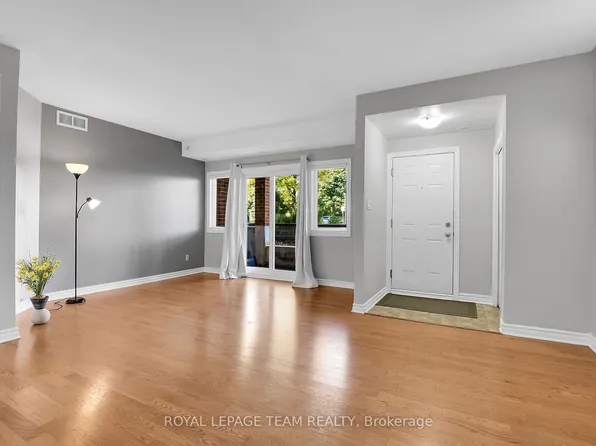 105 Fraser Fields Way #H, Ottawa, ON K2J 5V1