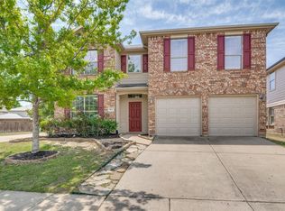 401 Sugarberry Ln, Fate, TX 75087