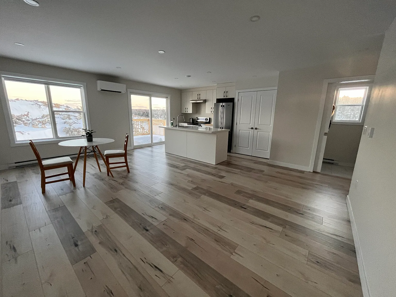 3 bed, 2.5 bath, 2000 sqft, $2,500 — Photo 4