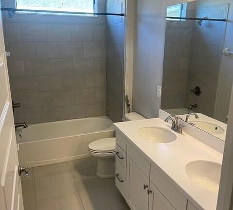 3rd image of 7604 Poulicny Ln