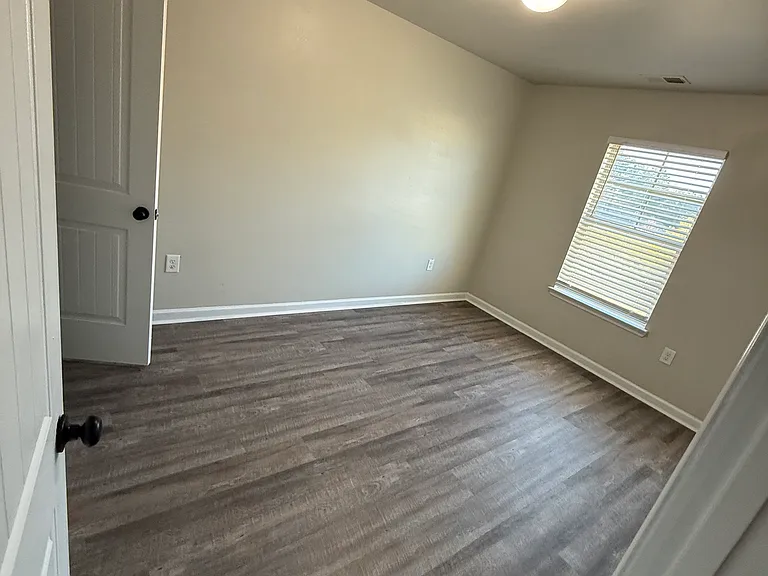 1805 Creel Ln — Photo 16