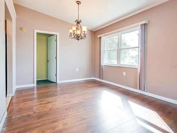 5th image of 6201 Crane Dr