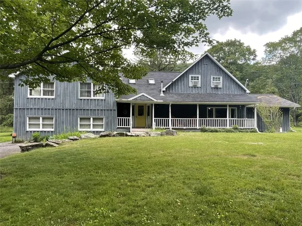 3086 Maxian Rd, Binghamton, NY 13903