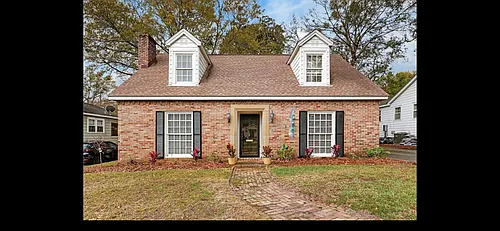 8 Elizabeth Pl Photo 1