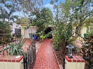 South Shenandoah, Miami, FL 33145