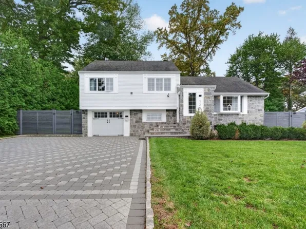 125 Druid Ave, Dumont Boro, NJ 07628