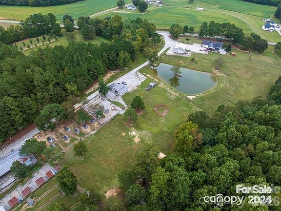 3rd image of 10560 Lake Royale Rd