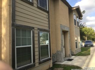 10545 Starcrest Dr, San Antonio, TX 78217