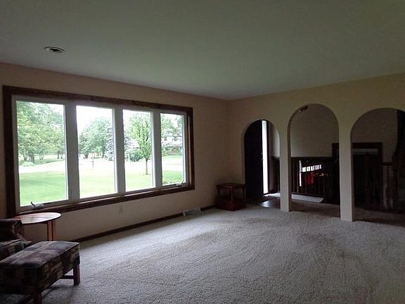 4th image of 11519 Hawthorne Pl