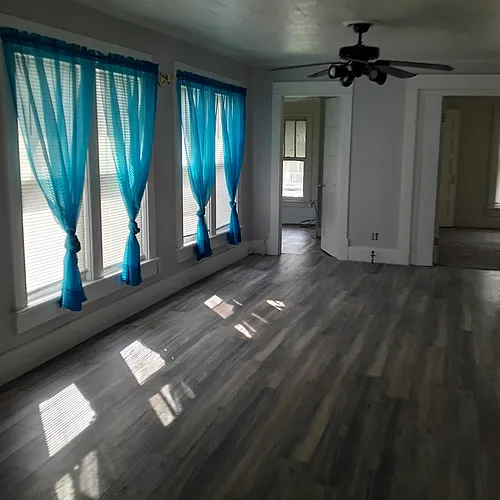 301 N Gold St Photo 1