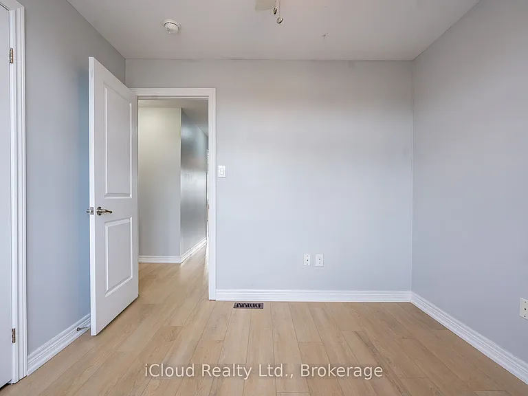 113 Echovalley Dr — Photo 7