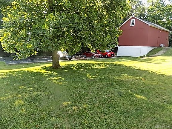 4th image of 1142 E Dorothy Ln