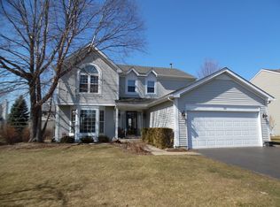 34 Georgetown Dr, Cary, IL 60013