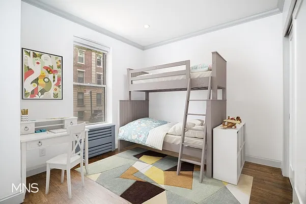 Rented by MNS Marketing | media 7