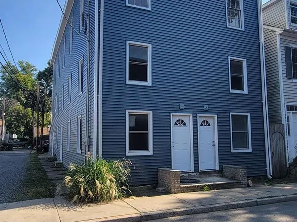 7 W Church St, Bordentown, NJ 08505