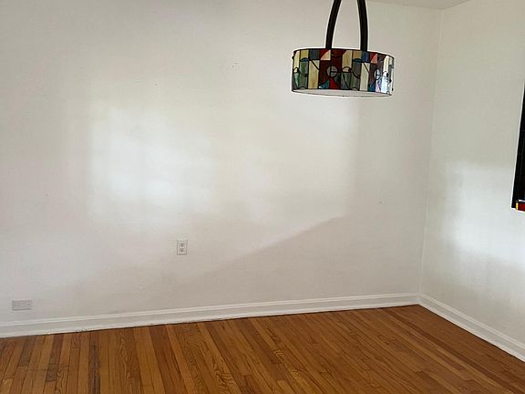 5th image of 1001 W New Hampshire St