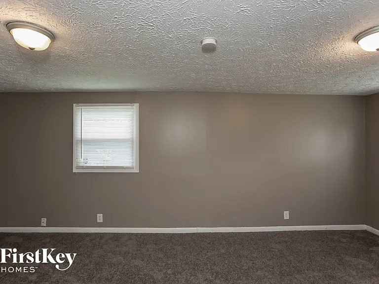 6072 Bettcher Ave — Photo 4
