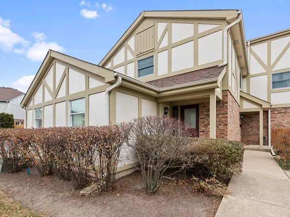 820 E Hillside Ave, Barrington, IL 60010