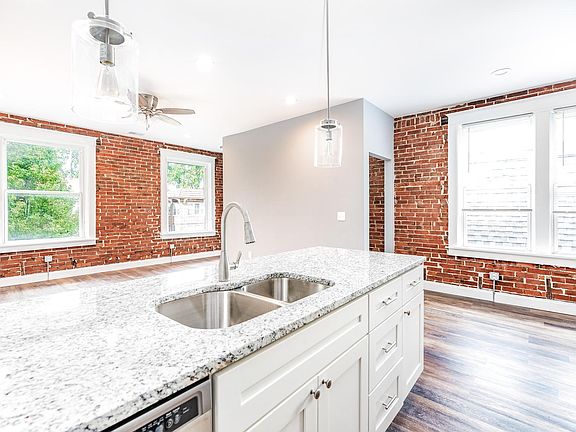 5th image of 4220 Juniata St #2
