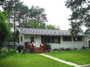 33 Fern Dr, Montello, WI 53949