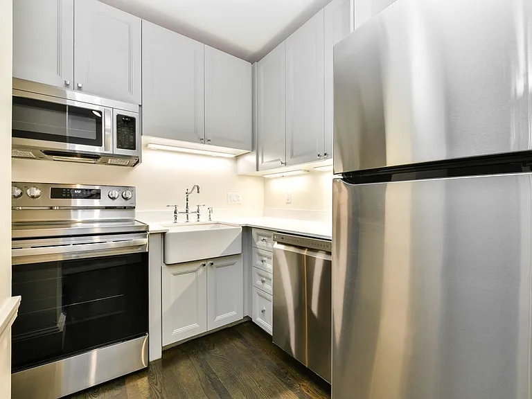 10 Dana St #7 — Photo 1