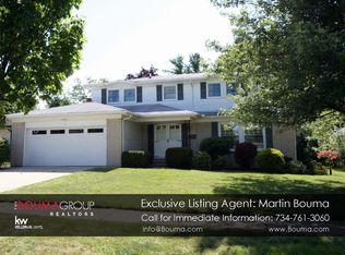 2200 Steeplechase Dr, Ann Arbor, MI 48103