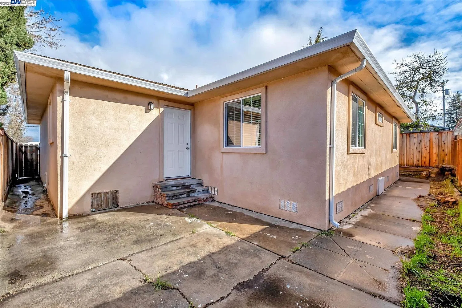 2 bed, 1000 sqft, $2,950 — Photo 3