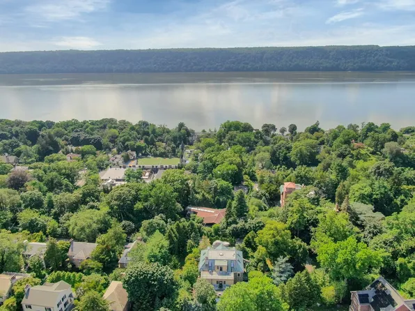 5440 Independence Avenue image 30 of 36