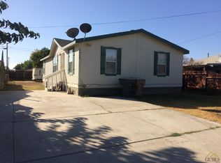 8213 Gail Marie Dr, Lamont, CA 93241