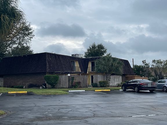 3rd image of 3678 Silver Lace Ln