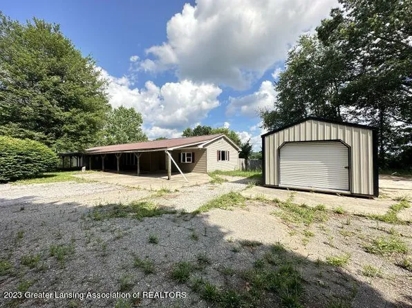 1882 Murray Rd, Dansville, MI 48819