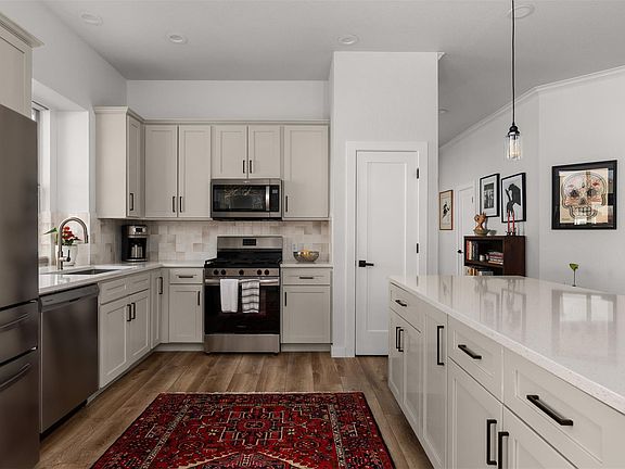 2nd image of 6844 La Concha Pass