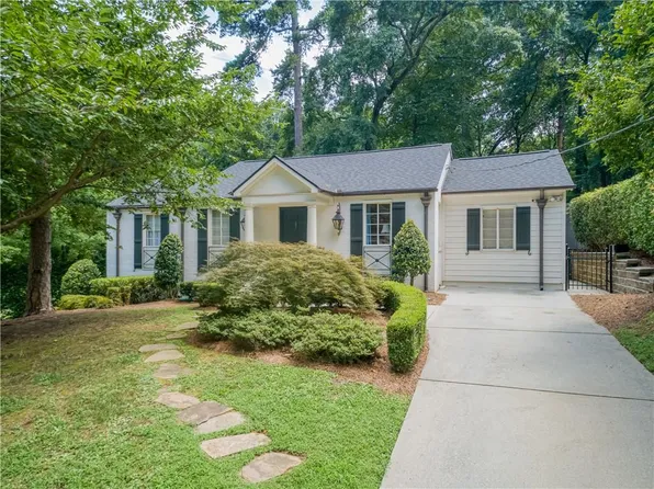 688 Forrest Trl NW, Atlanta, GA 30318