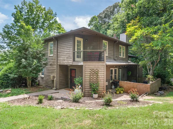 3538 Colony Crossing Dr, Charlotte, NC 28226