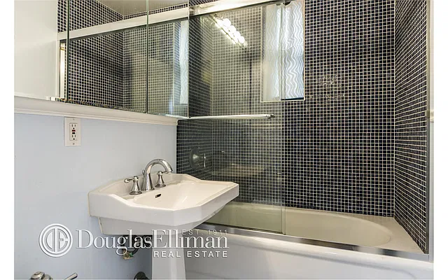 Sold by Douglas Elliman | media 22