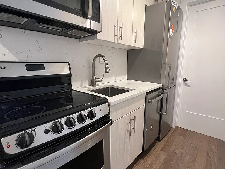 80 Delancey St #2A — Photo 4